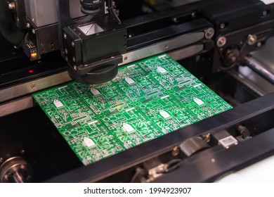 semiconductor board detection process with laser detector.