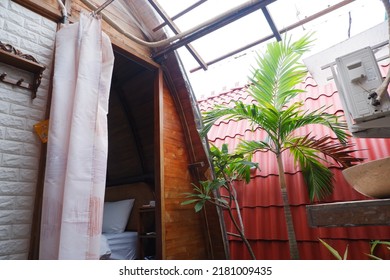 A Semi-outdoor Bathroom In A Beachfront Hotel.