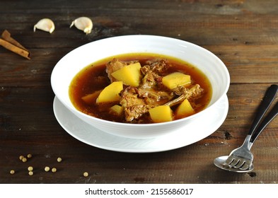 Semur is an assimilated dish from Europe that has become a popular home-cooked dish among Indonesian families. The main ingredient is chicken, as a complement added pieces of potatoes and tomatoes.