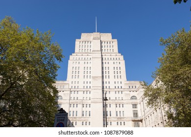 Senate House Library.