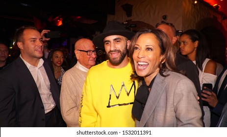 Senator Kamala Harris Prat the world-famous gay bar the Abbey in West Hollywood October 2019. presidential candidate election 2020 taking photos with her constituents in Los Angeles￼