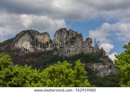 Seneca Rocks great granite cliff in West Virginia. 