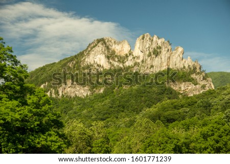 Seneca Rocks in Pendleton County west virginia