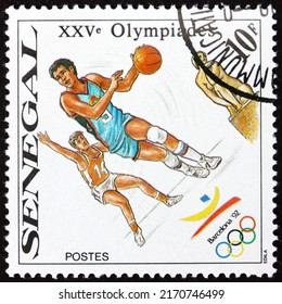 SENEGAL - CIRCA 1990: A Stamp Printed In Senegal Shows Basketball, 1992 Summer Olympics, Barcelona, Circa 1990