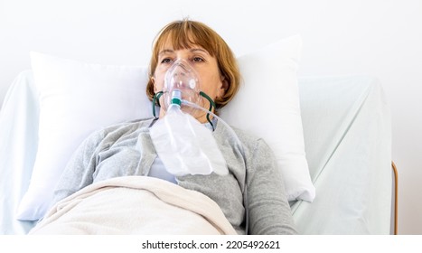 2,816 Senior inhaler Images, Stock Photos & Vectors | Shutterstock