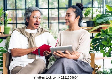 Senior Couple Asian Family Having Good Stock Photo 2122856804 ...