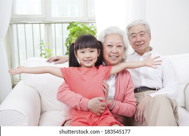 	Senior couple with granddaughter	