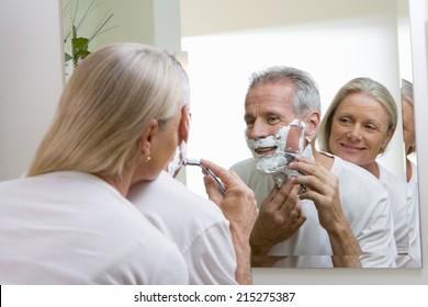 Nurse female Female patient shaved