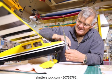 model airplane building