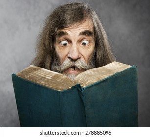 Senior Old Man Read Book, Amazing Face Crazy Shocked Eyes, Confused Surprised People