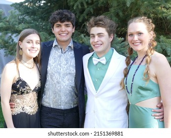 Senior Prom Pic Of Kids On Their Way Out.