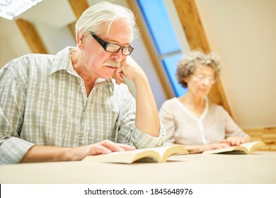 Senior Reads Concentrated In A Book For Continuing Education In Senior Studies