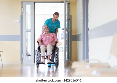 Senior Woman Wheelchair Nurse Hospital Stock Photo 1429816046 ...