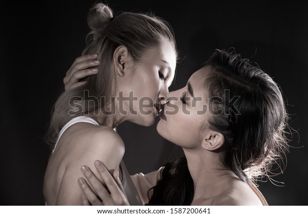 Two girls hot having sex