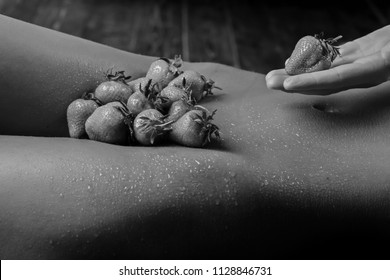Nudist Nudism Life Gymnastics - Family Nude Images, Stock Photos & Vectors | Shutterstock