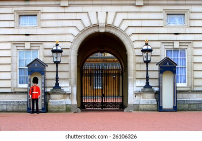 sentry on duty at Buckingham Palace