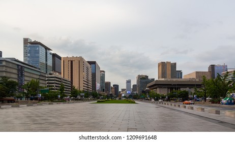 Seoul City, South Korea-June 13,2018 : Gwanghwamun Plaza Located On Jung-gu Seoul Has Candle Light Protest In Spring 2017. There Are Statue Of Sejong The Great And Admiral Yi Sun-Sin And Fountain
