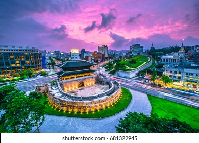 Seoul Dongdaemun Gate And Traffic In Seoul, South Korea