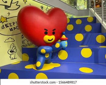 Seoul, Korea - Oct 2019: A Giant Tata Statue At A Line Friends Store In Gangnam, Seoul. This Is Also A Photobooth Where Fans Can Take Photos With The Character.