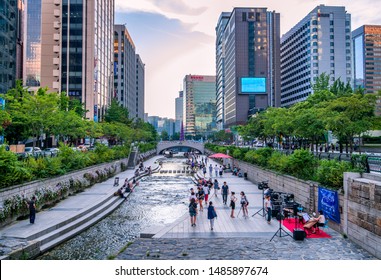 Seoul City South Korea 9 August Stock Photo (Edit Now) 1483387304 ...