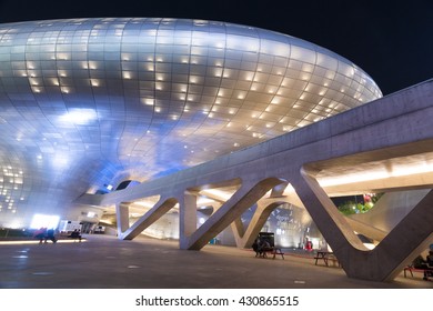 Seoul, South Korea - April 24, 2016: Dongdaemun Design Plaza At Night, A Modern Architecture In Seoul Designed By Zaha Hadid