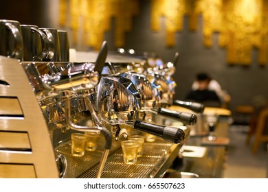 SEOUL, SOUTH KOREA - CIRCA MAY, 2017: coffee machine at Starbucks Reserve in Seoul. Starbucks Corporation is an American coffee company and coffeehouse chain. - Shutterstock ID 665507623