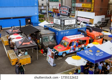 Seoul / South Korea - July 2 2016: Food Trucks Selling Food At Common Ground, World's Largest Pop Up Shipping Container Shopping Mall