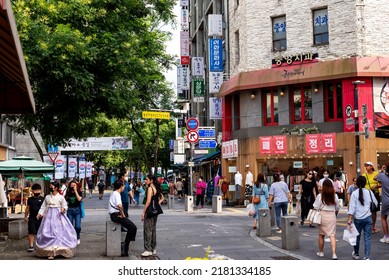SEOUL, SOUTH KOREA - July 22, 2022:Insadong Street (Tourist Attraction In Seoul.) 