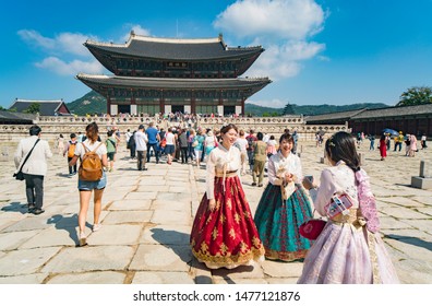 South Korea Selfie Images Stock Photos Vectors Shutterstock