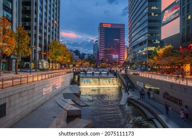 SEOUL,SOUTH KOREA : 7 November 2021,Night view of Cheonggyecheon stream in seoul city.
