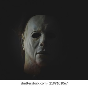 SEPT 5 2022: Halloween Film Franchise Slasher Michael Myers Mask - Trick Or Treat Studios Mask