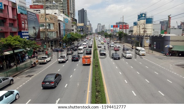 September 25, 2018 Heavy traffic is caused by a\
large number of vehicles on the road causing traffic jams in\
Bangkok, Thailand.
