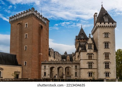 September 28, 2022: Main Entrance To The Castle Of Pau, In Béarn, Nouvelle-Aquitaine, France