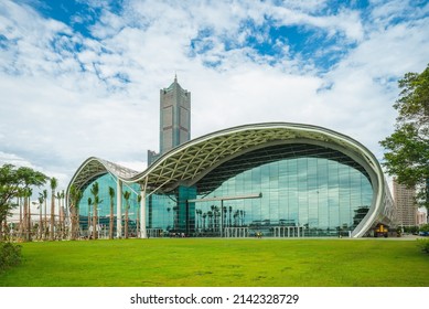 September 3, 2016: Kaohsiung Exhibition Center And Tuntex Sky Tower In Cianjhen District Of Kaohsiung City, Taiwan. The Exhibition Center Is Designed By Australian Architect, Philip Cox.