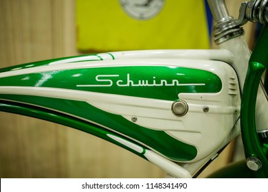 schwinn vintage bike