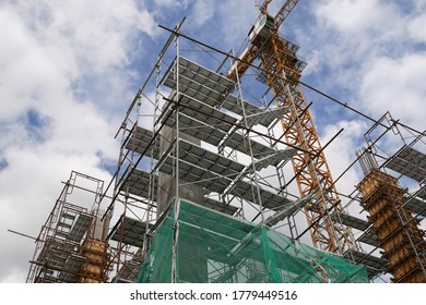 5,418 Loading Scaffold Images, Stock Photos & Vectors | Shutterstock