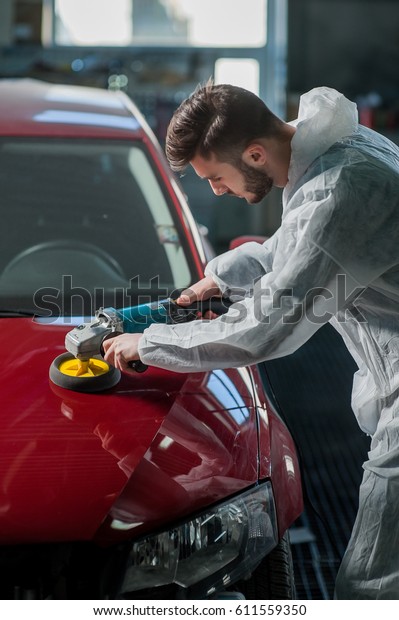 A series of
detailed cars: Polishing a
car