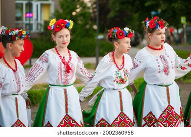 Young girls ukraine 15000+ Single