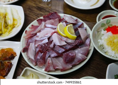 Seriola Quinqueradiata Sashimi