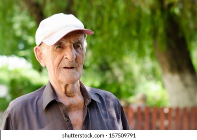 828 90 year old man Images, Stock Photos & Vectors | Shutterstock