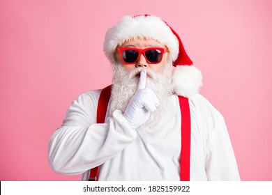 Serious Santa Claus Dont Want X-mas Christmas Advent Gift Present Delivery Confidential Plan Fail Put Finger Lips Ask Not Say Wear Trendy Headwear Gloves Overalls Isolated Pastel Color Background