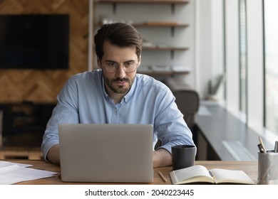 49,049 Computer expert Images, Stock Photos & Vectors | Shutterstock