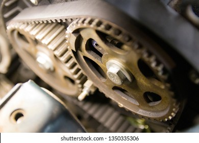 Serpentine Belt Engine Mechanism