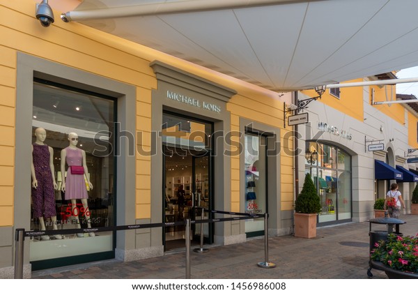 Serravalle Italy Fashion Designer Outlet Photo (Edit 1456986008