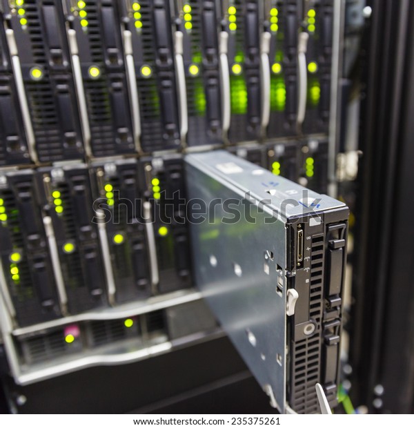 server chassis, the platform\
virtualization in the data center server rack and failed blade\
server