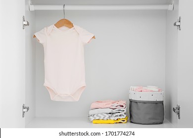 newborn baby wardrobe