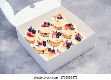 456,990 Cake gift Images, Stock Photos & Vectors | Shutterstock