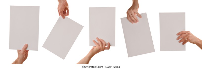 Satz von fünf Händen, die ein weißes Blatt a4 in verschiedenen Positionen mit weißem isoliiertem Hintergrund halten
