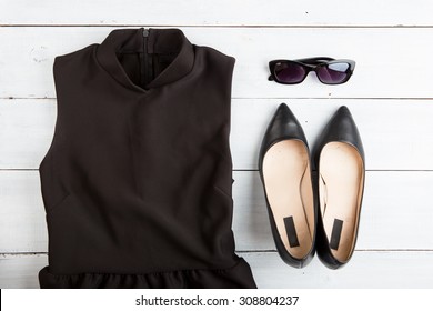 6,914 Woman shoes off Images, Stock Photos & Vectors | Shutterstock