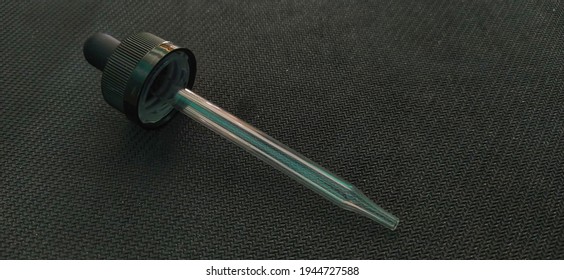set of pyrex pipette for dripping liquid